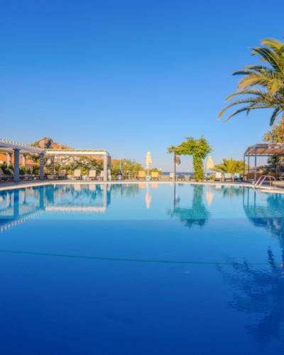 Lezbos - Alma Luxury 4*